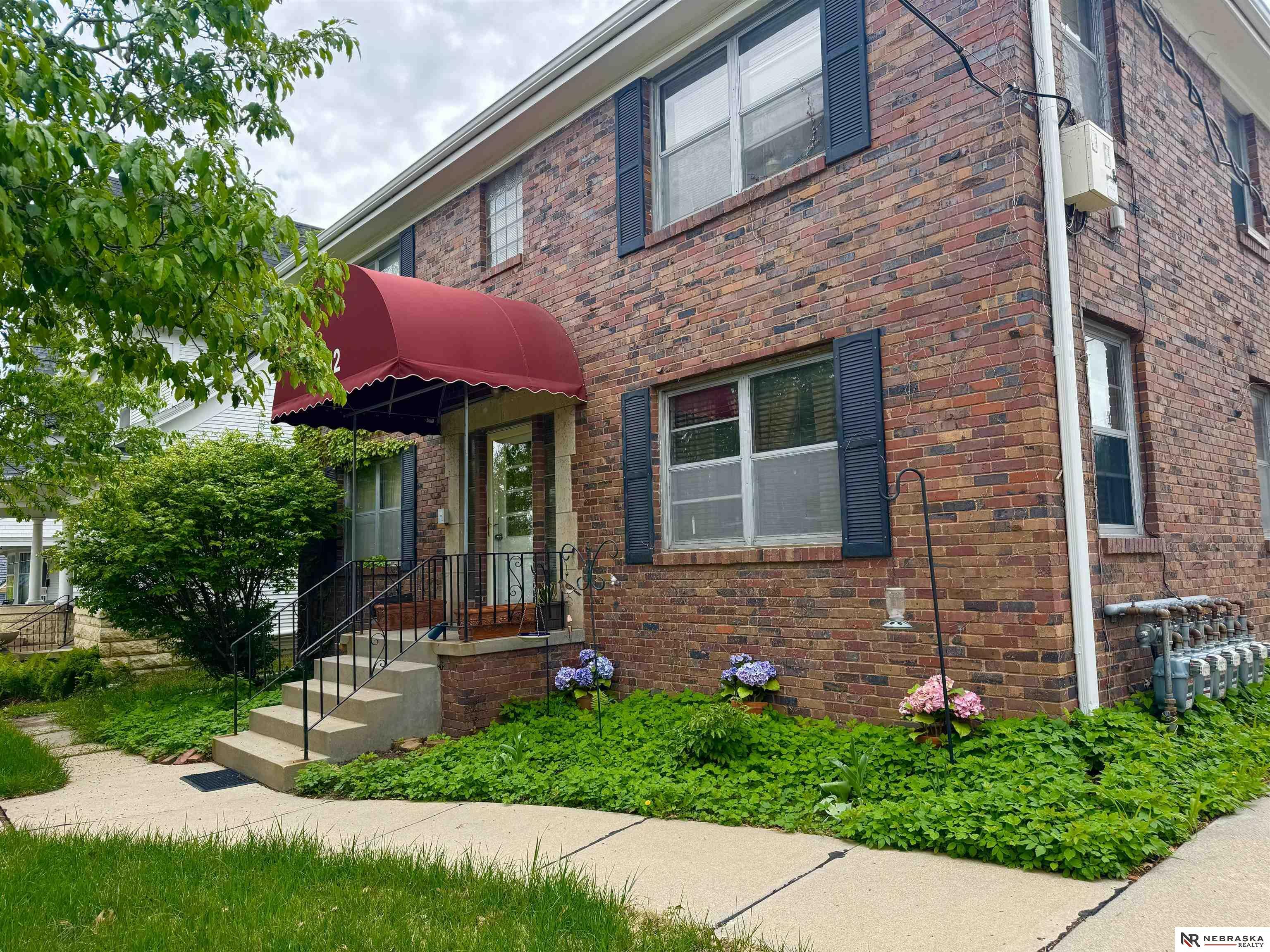 Property Photo: 1612 S 32nd Avenue NE 68105