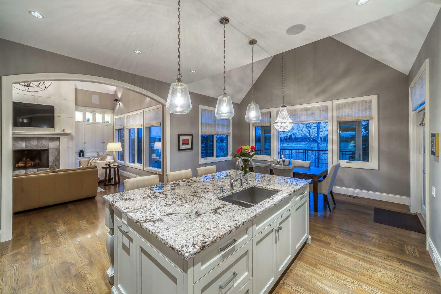 Property Photo: 15 Mackenas Court AB T3Z 3C9
