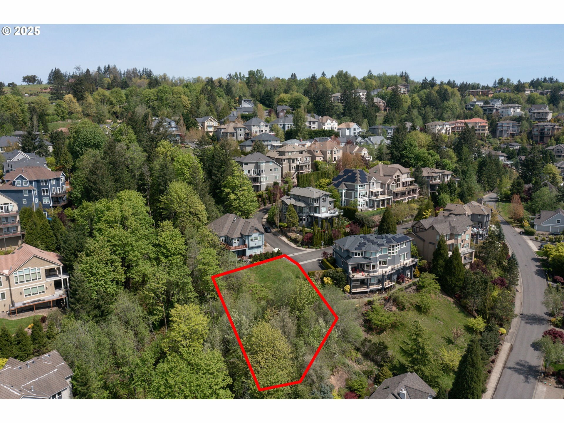 Property Photo: 9948 NW Upton Ct OR 97229