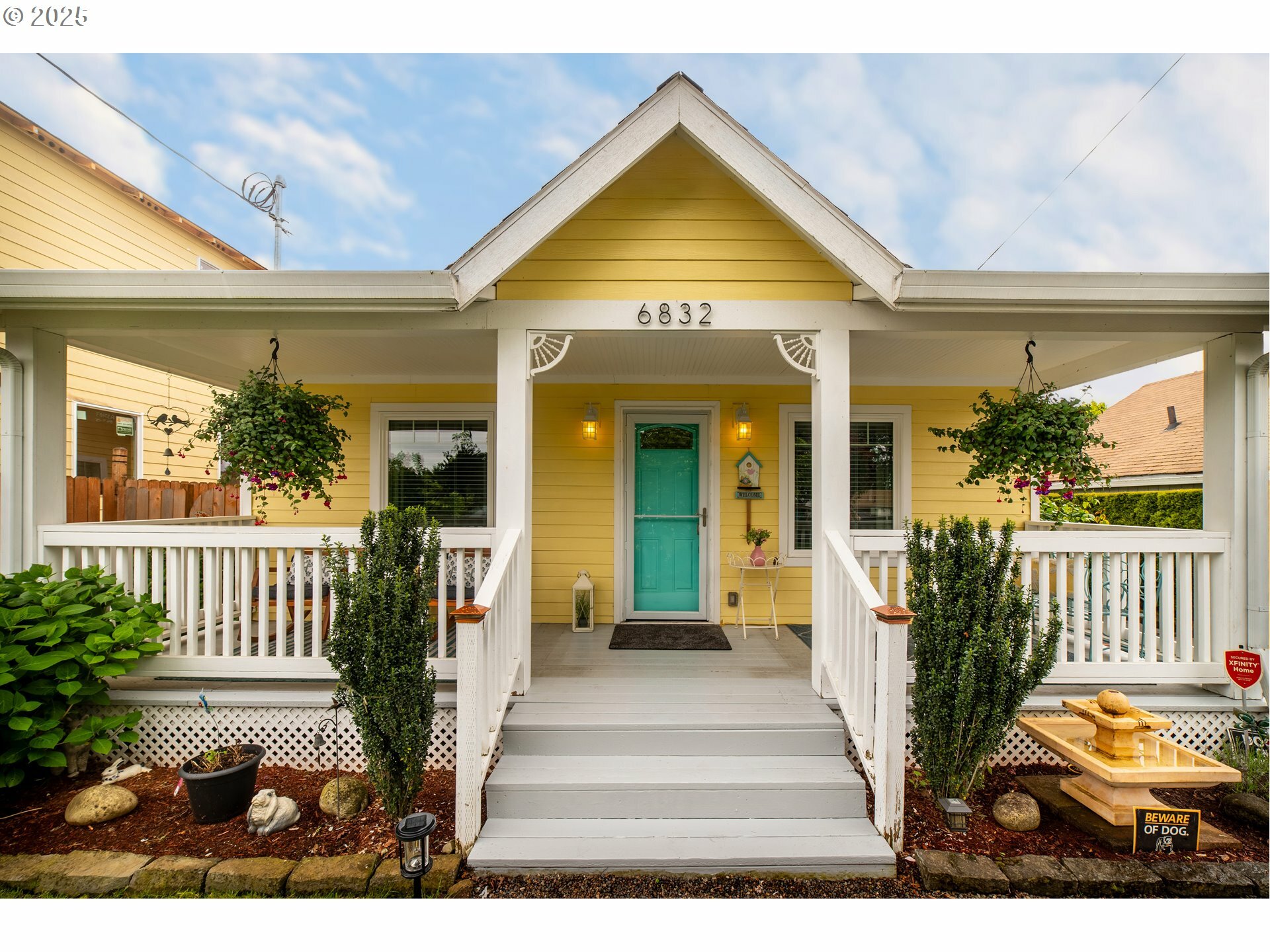 Property Photo: 6832 SE Lamphier St OR 97222