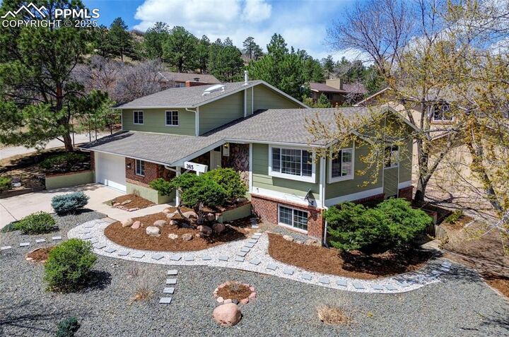 365 Waco Court  Colorado Springs CO 80919 photo