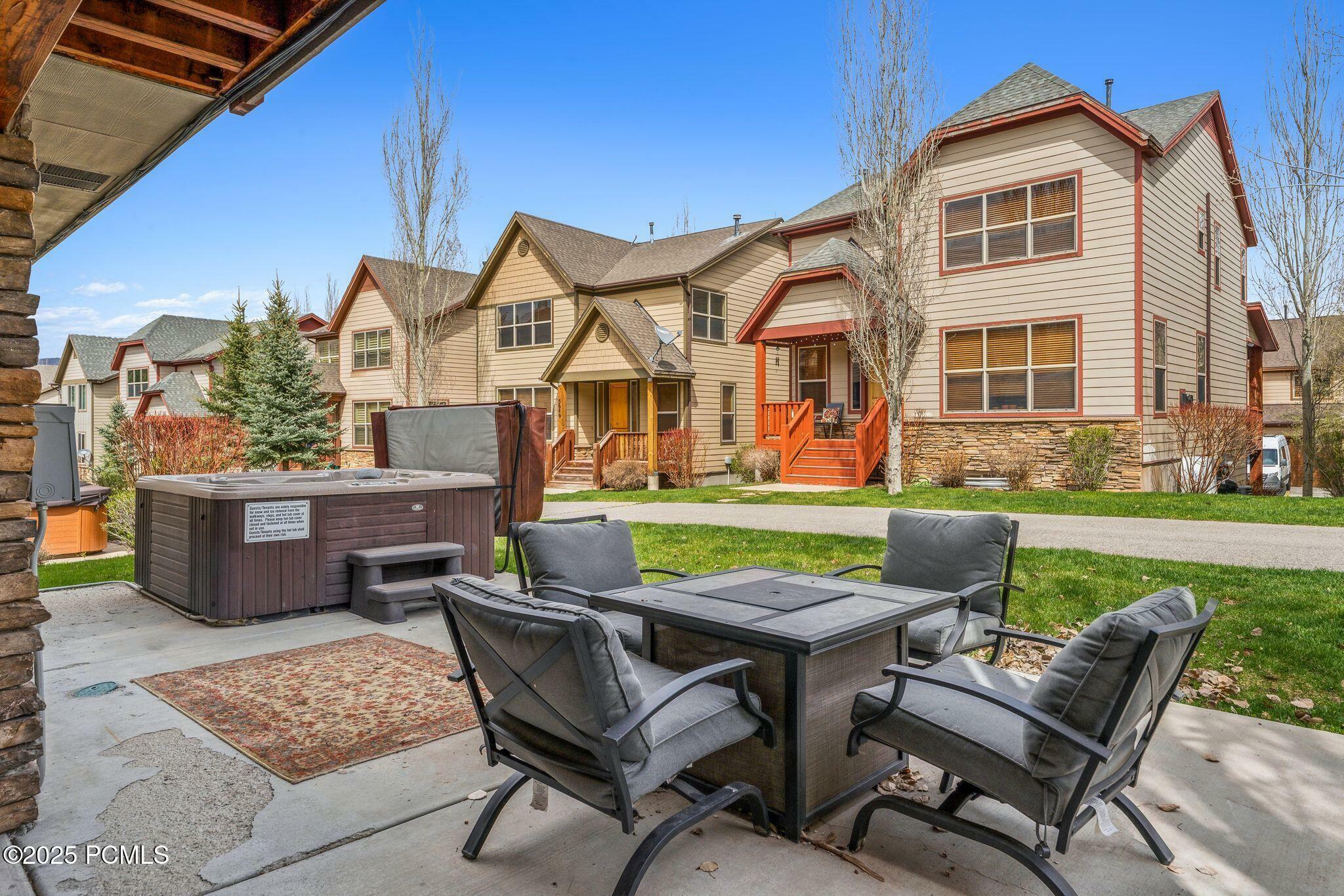 Property Photo: 5640 Kodiak Way UT 84098
