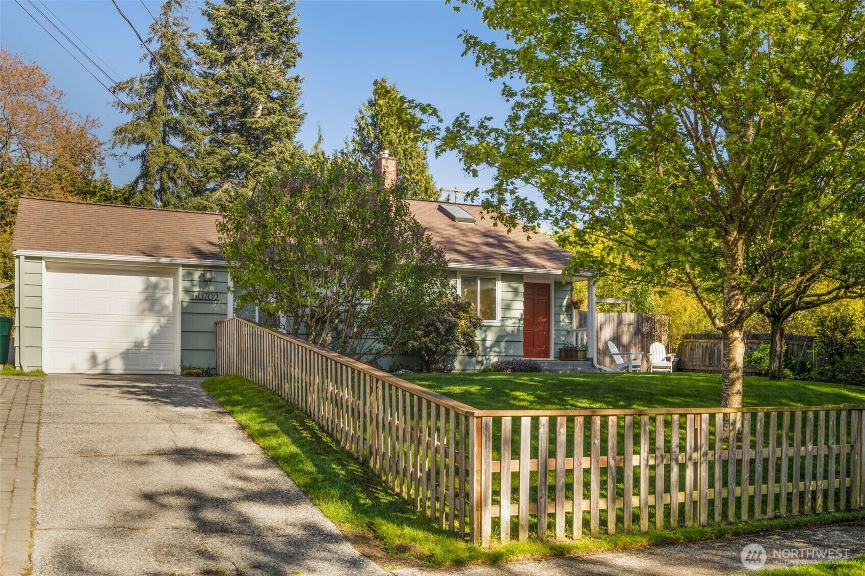 Property Photo: 10702 4th Avenue NW WA 98177