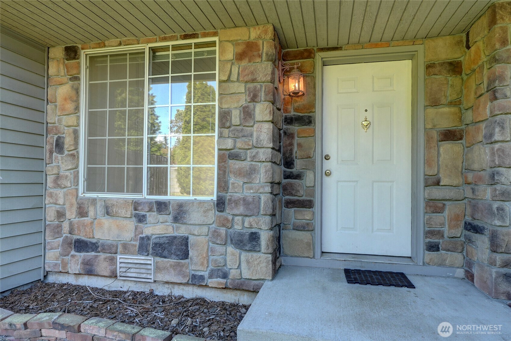 Property Photo: 3017 SW 346 Place WA 98023