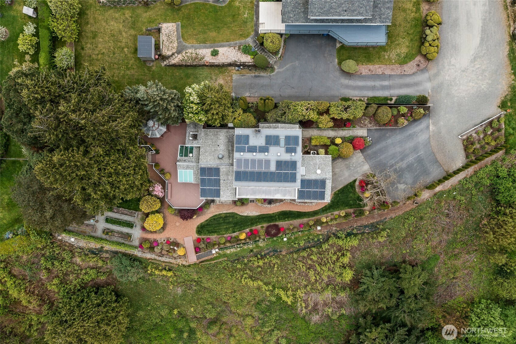 Property Photo: 800 S 249th Street WA 98198