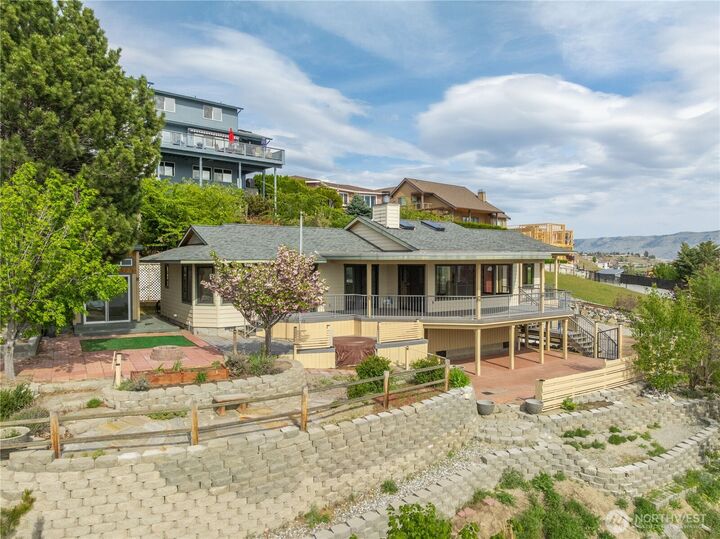 114  Riviera Place  Chelan WA 98816 photo