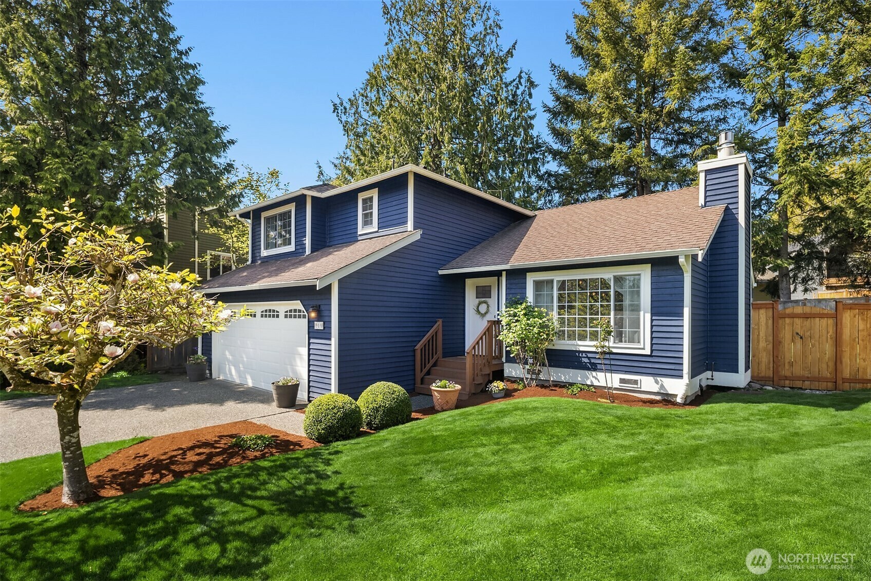 Property Photo: 914 223rd Court NE WA 98074