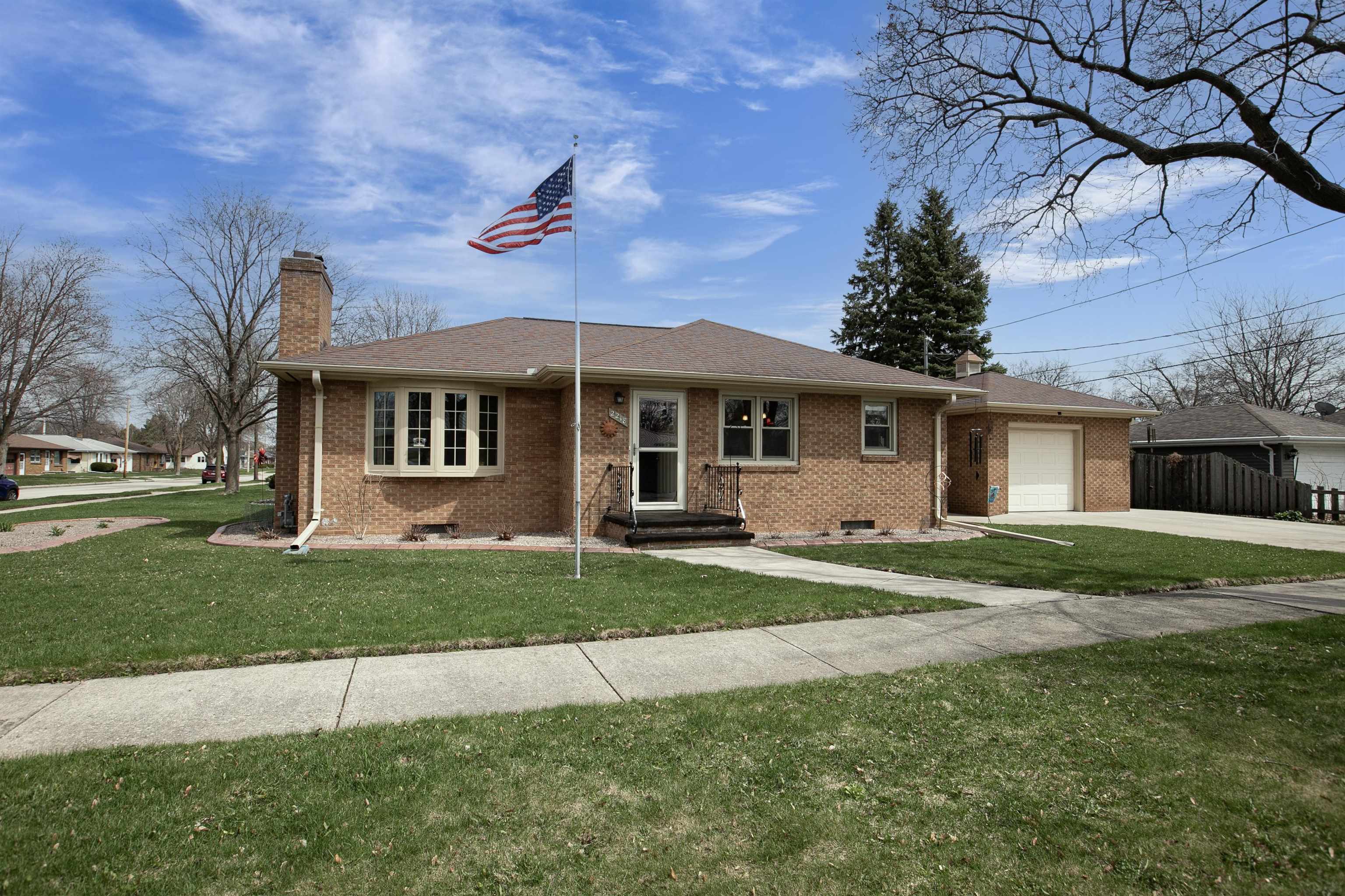 Property Photo: 2218 N Rankin Street WI 54911-3065