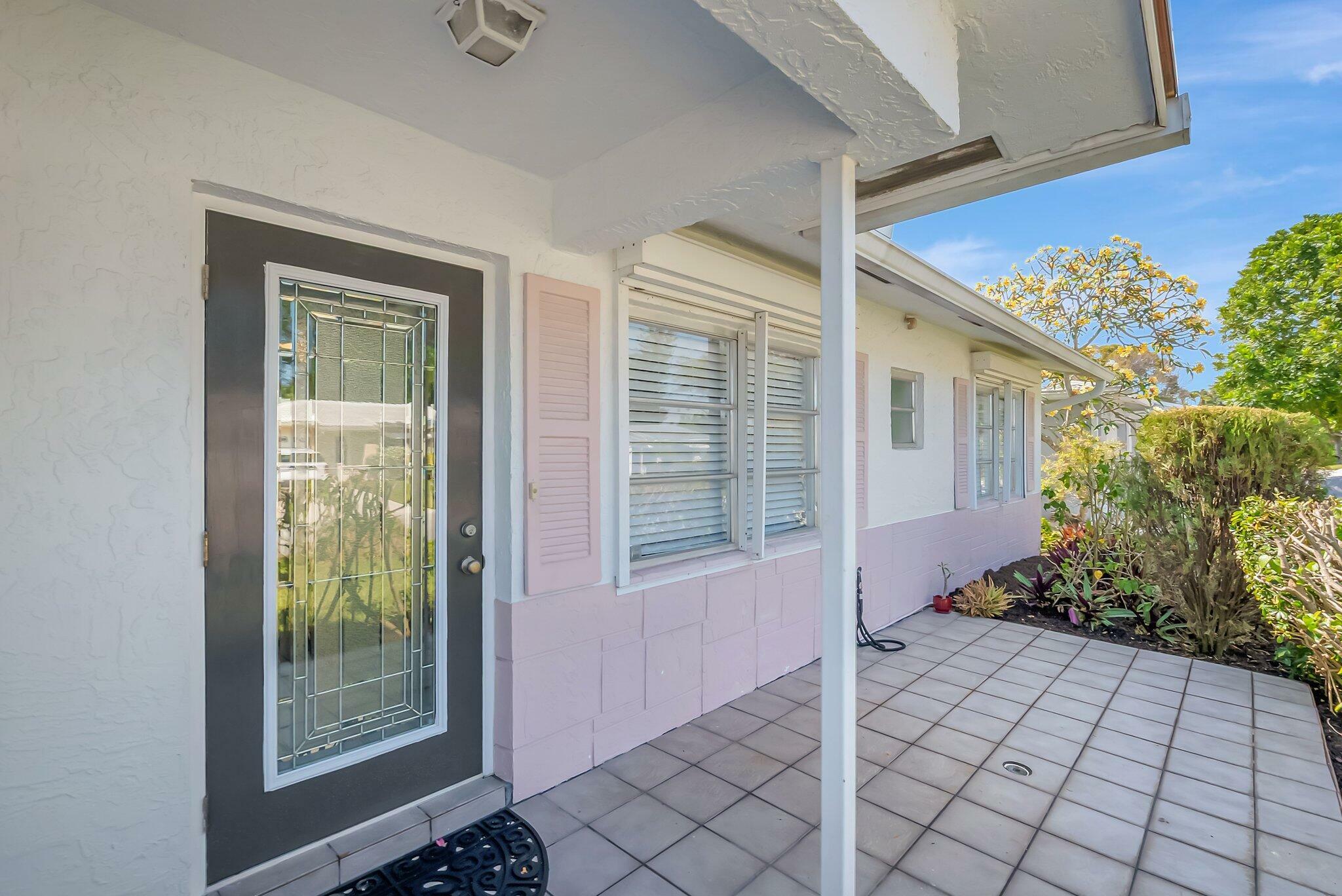 Property Photo: 14352 Amapola Drive Drive FL 33484