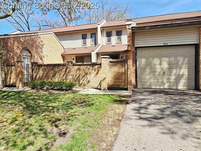 1074 Willow Grove Court  Rochester Hills MI 48307 photo