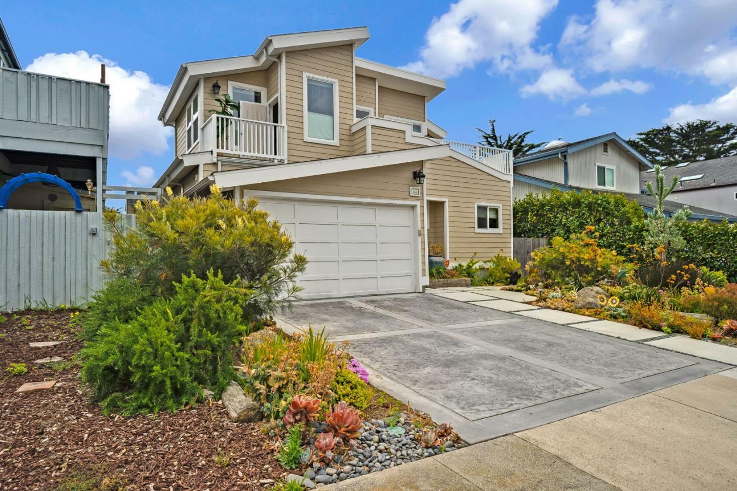 Property Photo: 408 Roosevelt Boulevard CA 94019