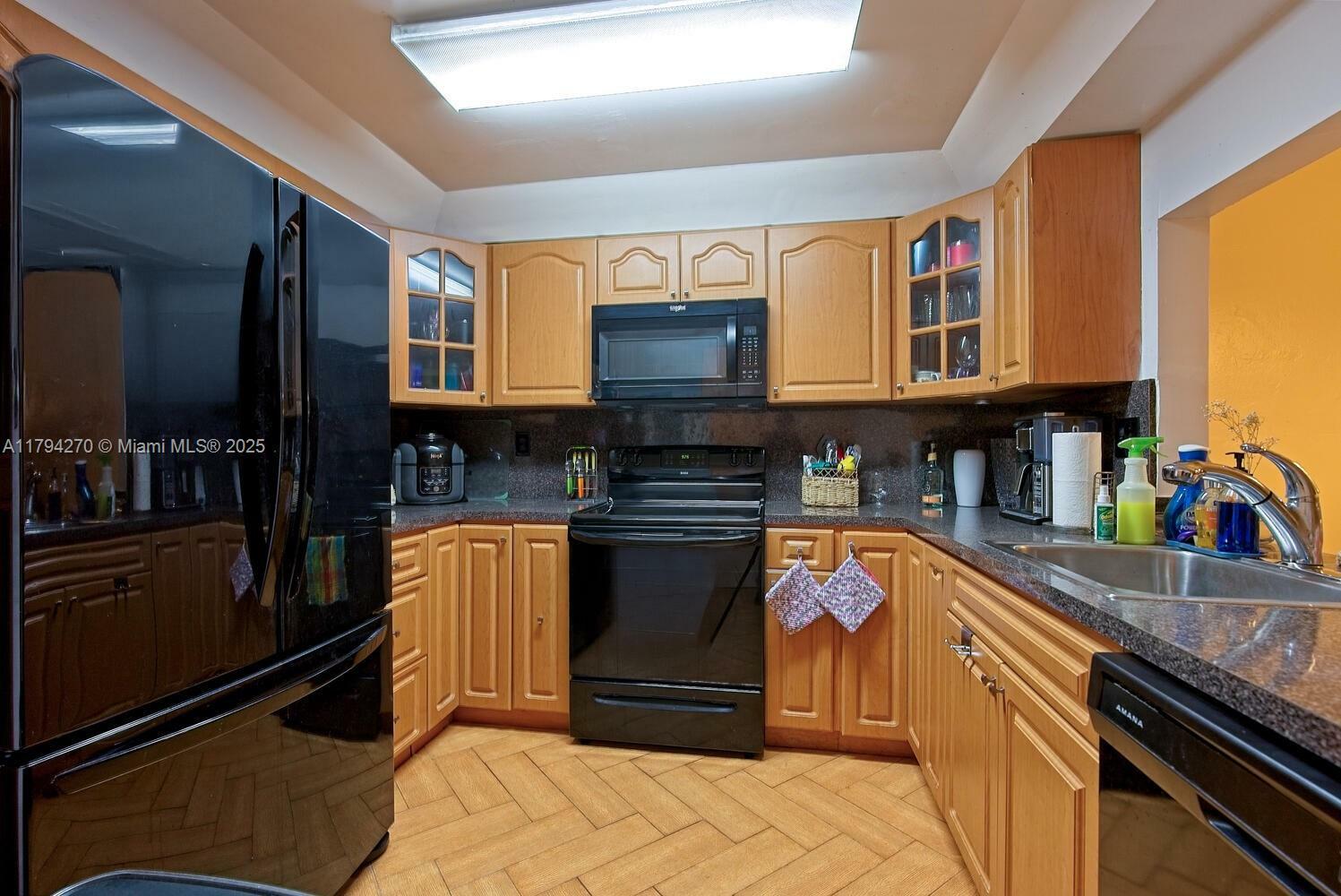 Property Photo: 11297 SW 88th St 117M FL 33176