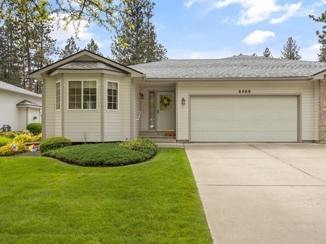 Property Photo: 8409 N Pine Meadows Ln WA 99026