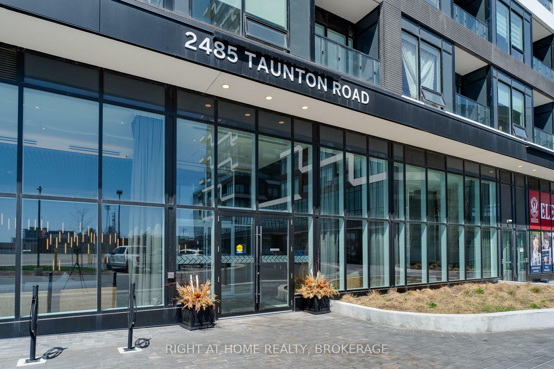 Property Photo: 2485 Taunton Road 433 ON L6H 0G3