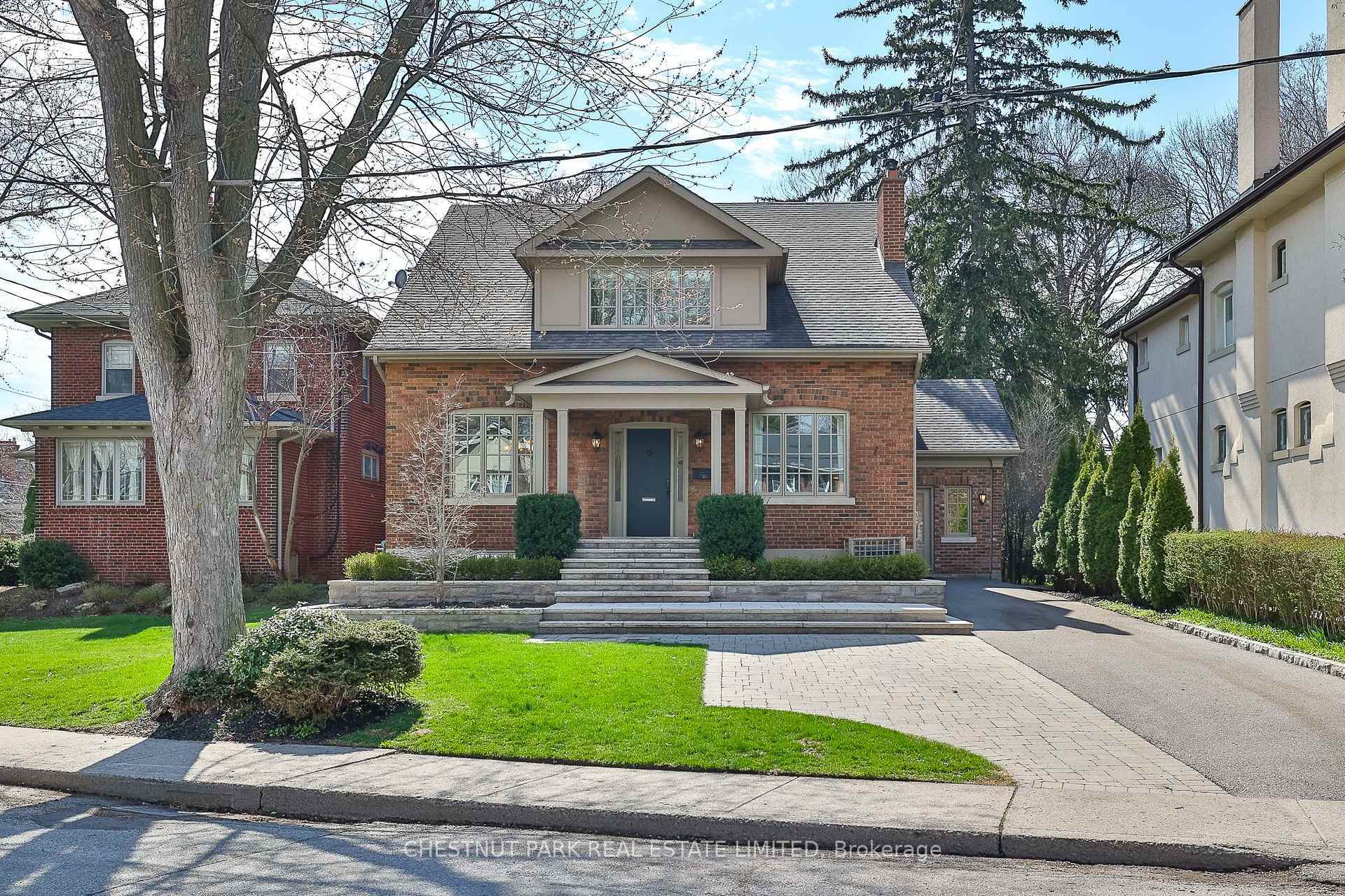 8 St Leonard'S Crescent  Toronto ON M4N 3A6 photo