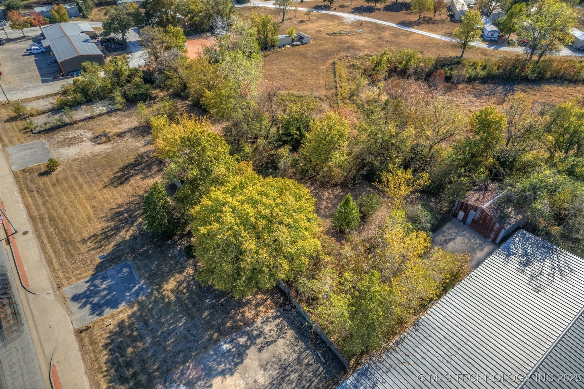 Property Photo: 2100 Hwy 59 OK 74344