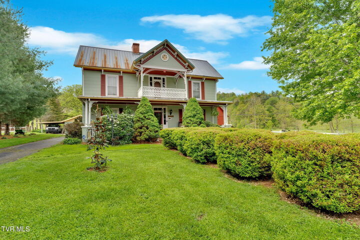 Property Photo: 8712 Highway 19-E TN 37687