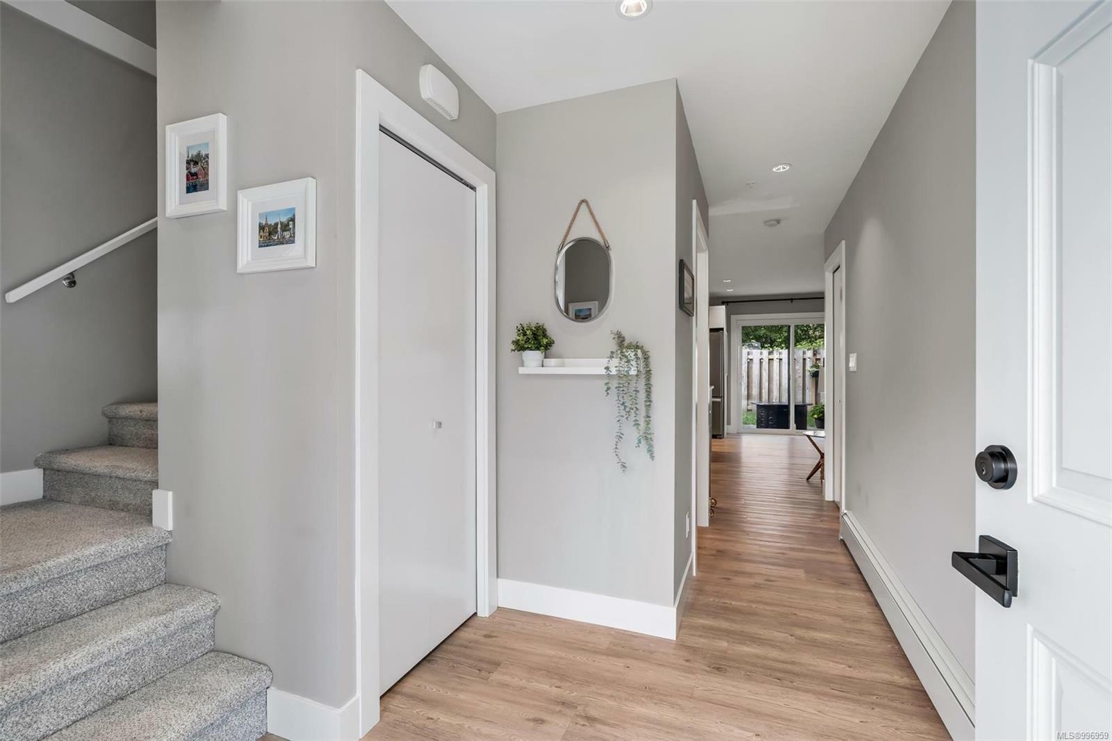 Property Photo: 2096 Kennedy St S 119 BC V9Z 1P7