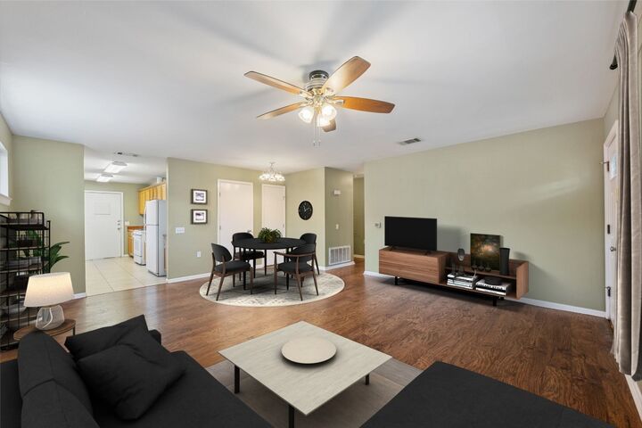 Property Photo:  5009 Lott Avenue  TX 78721 