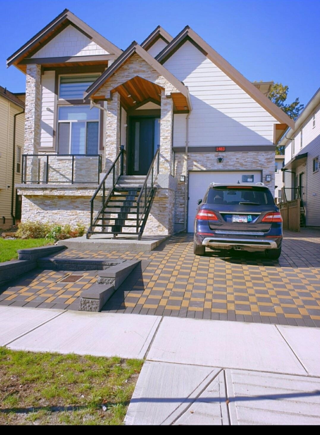 Property Photo: 1465 Salter Street BC V3M 0L1
