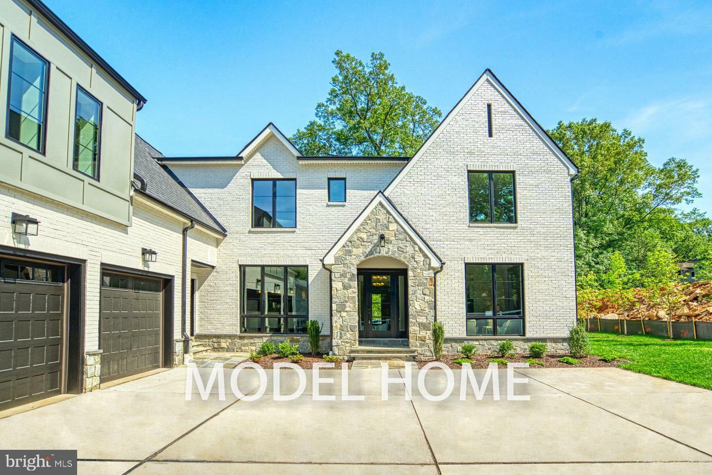 Property Photo: 1628 Craig Lane VA 22101