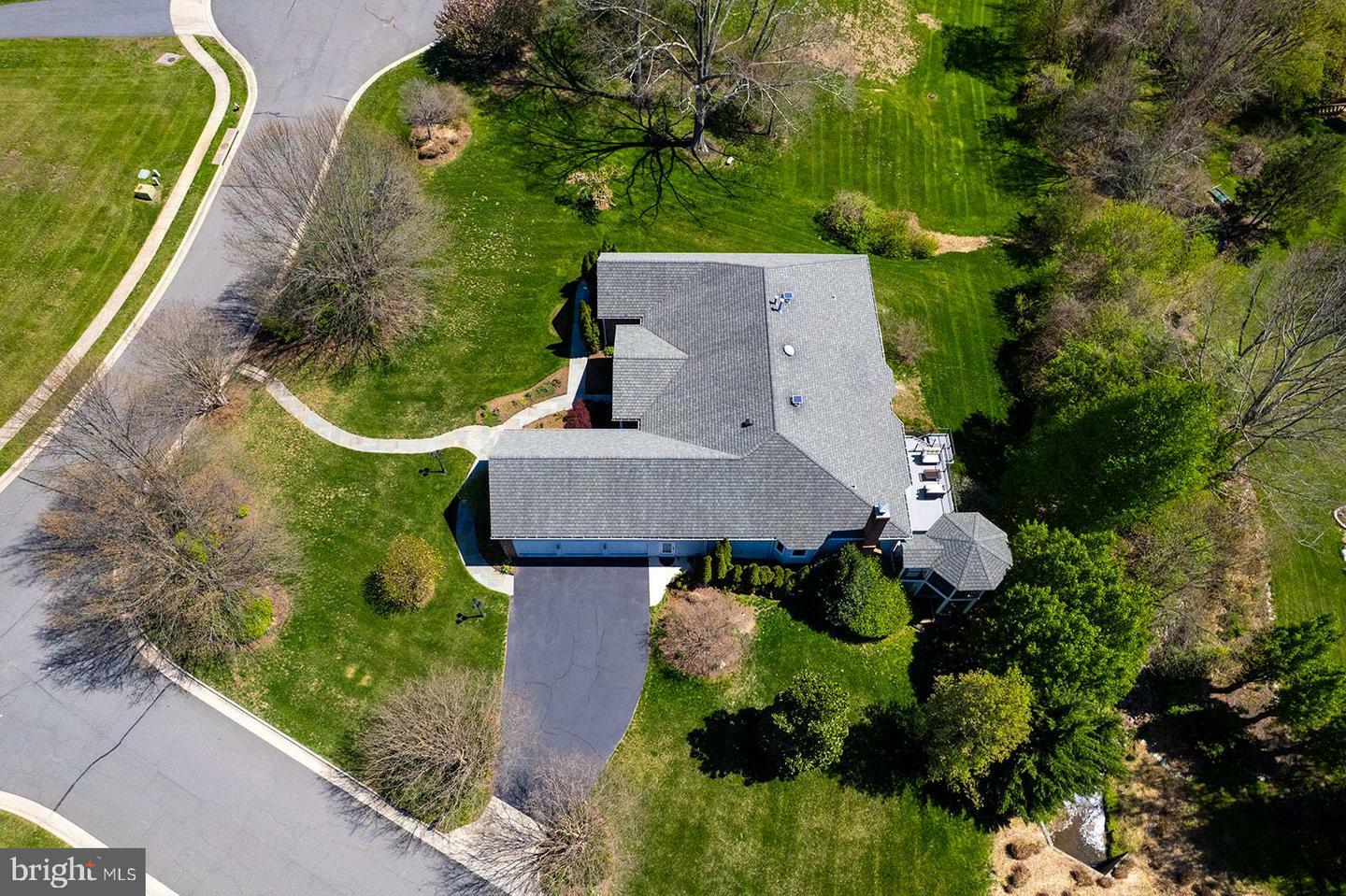 Property Photo: 10601 Little Run Farm Court VA 22182