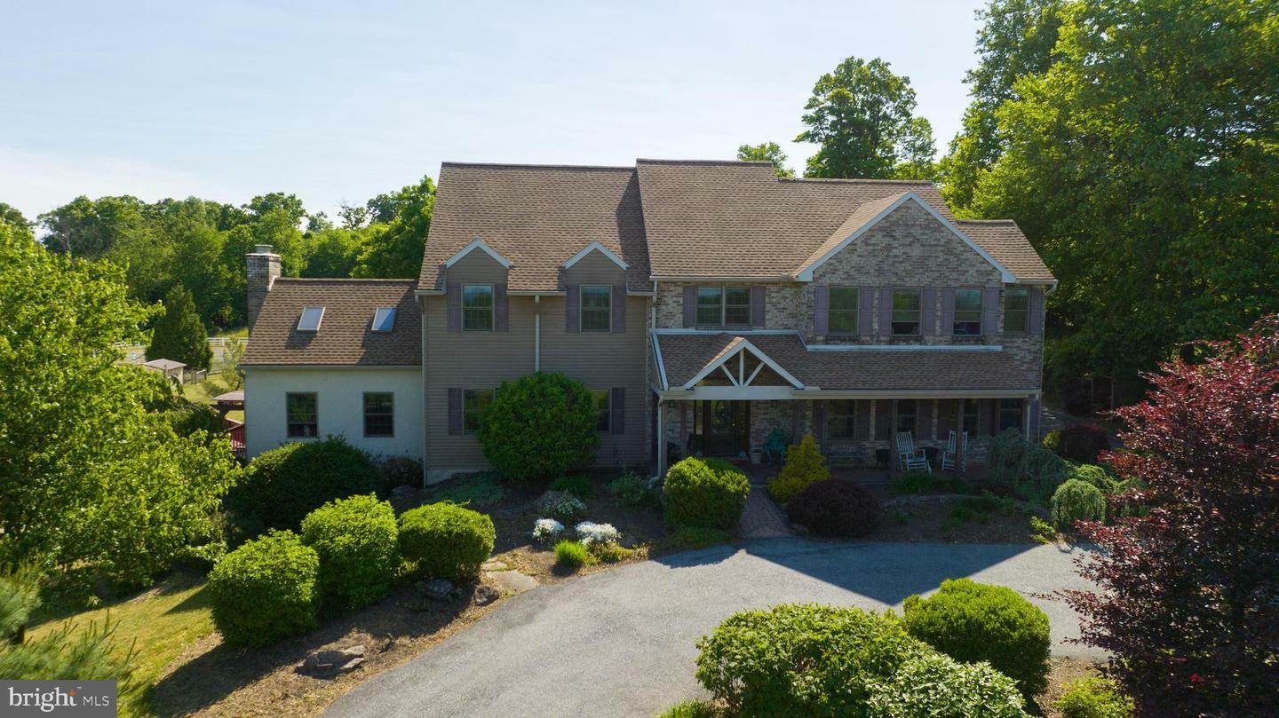Property Photo: 310 Mail Route PA 19608
