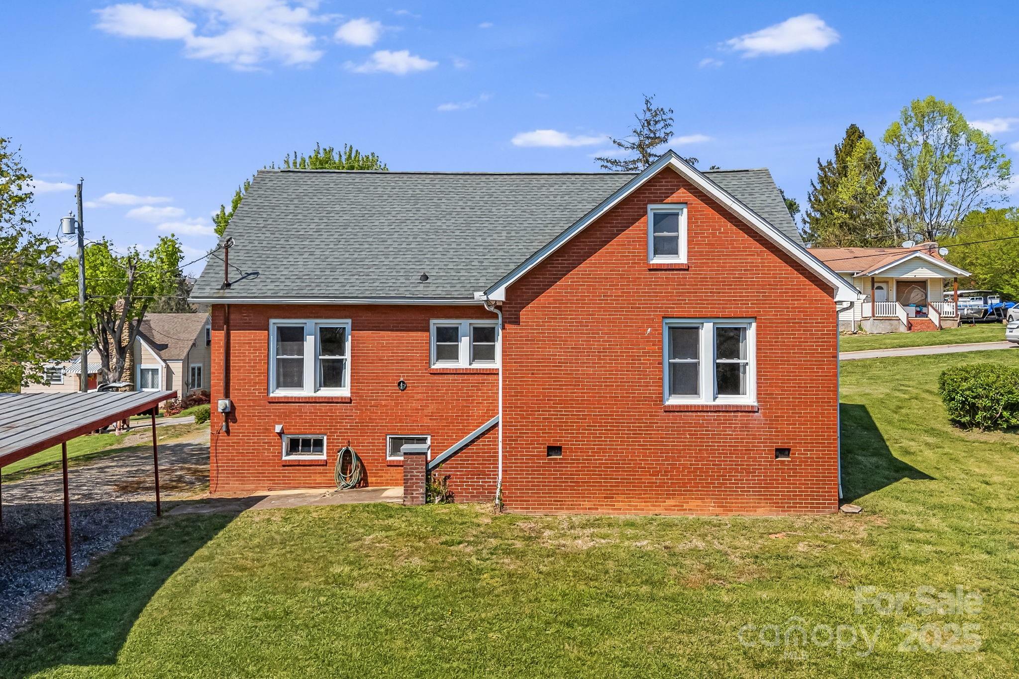 Property Photo: 66 Ford Street NC 28716