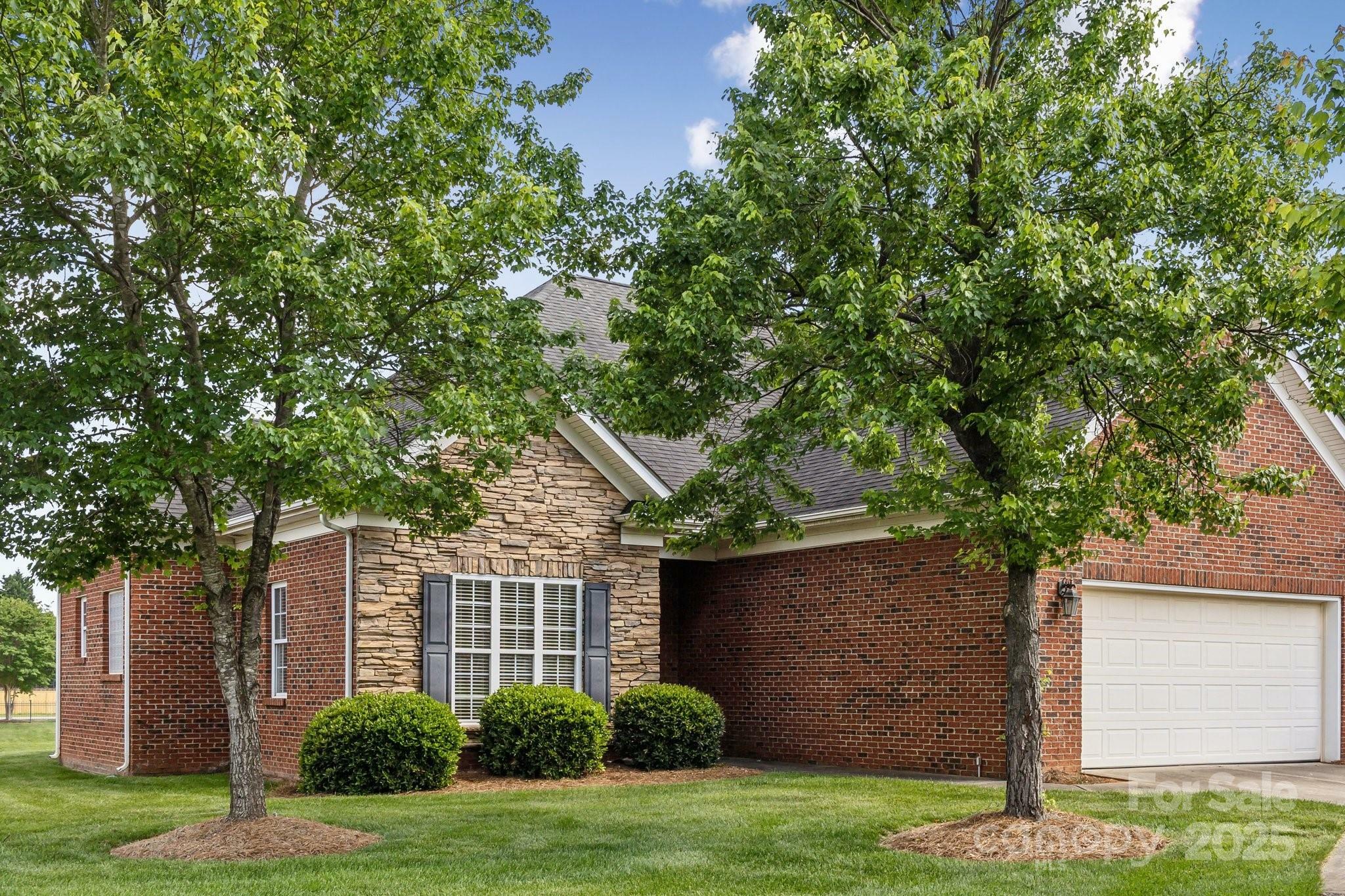 Property Photo: 2910 Lake James Court NC 28110