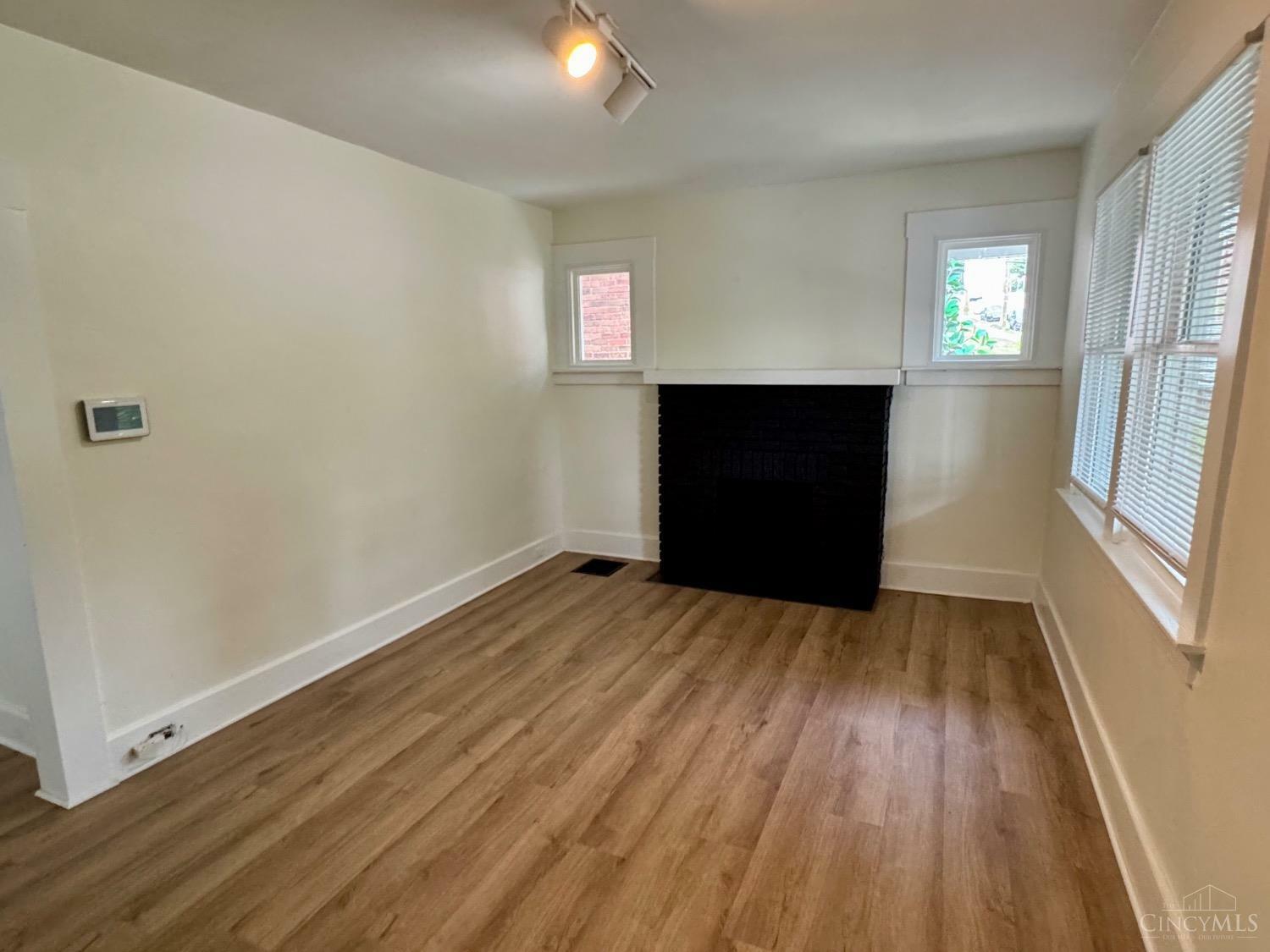 Property Photo: 299 Dorchester Avenue OH 45219