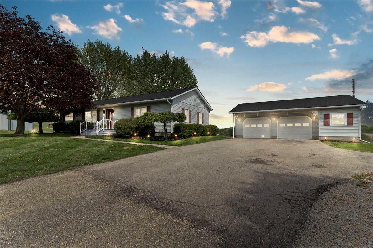 5393 Jacksontown Road  Heath OH 43056 photo