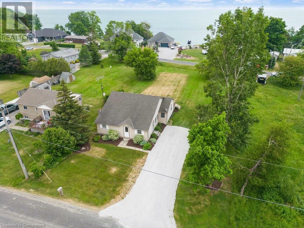 Photo de la propriété: 30 Old Lakeshore Road ON N0A 1N3
