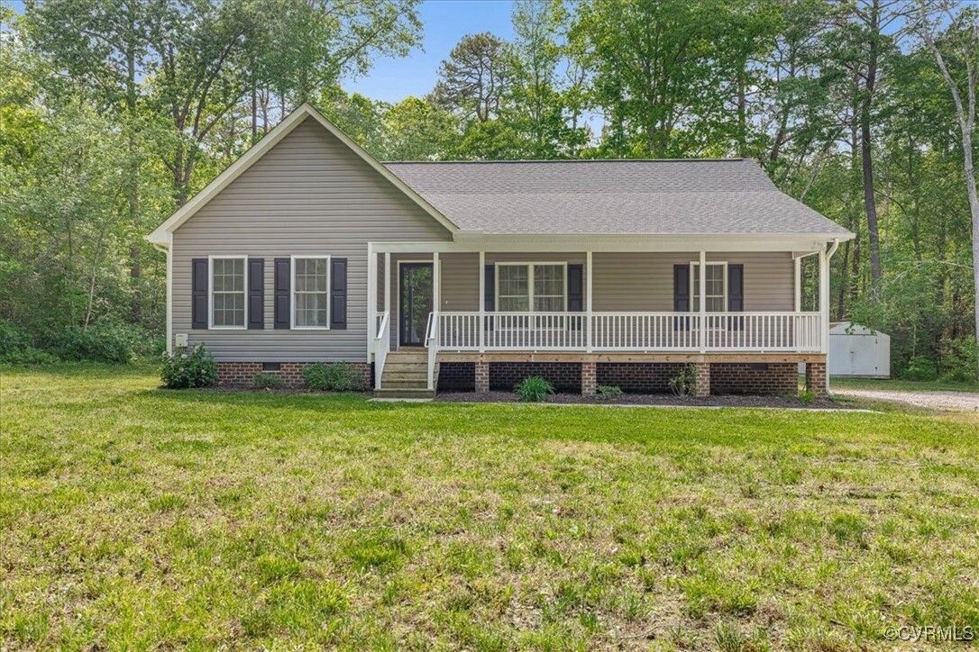 Property Photo:  23619 Kefalos Drive  VA 23882 
