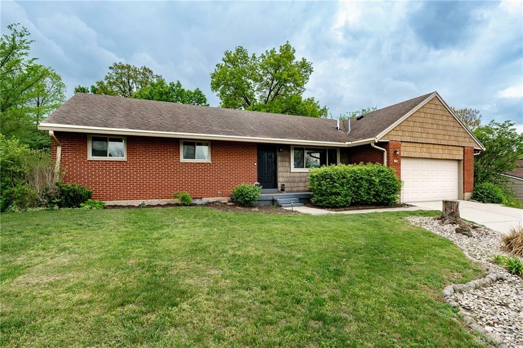 Property Photo: 6064 Willet Way OH 45449