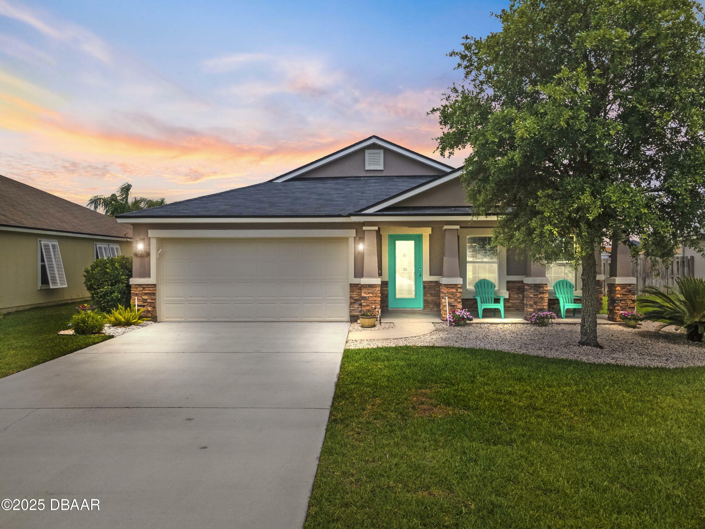 Property Photo: 498 Colorado Springs Way FL 32092