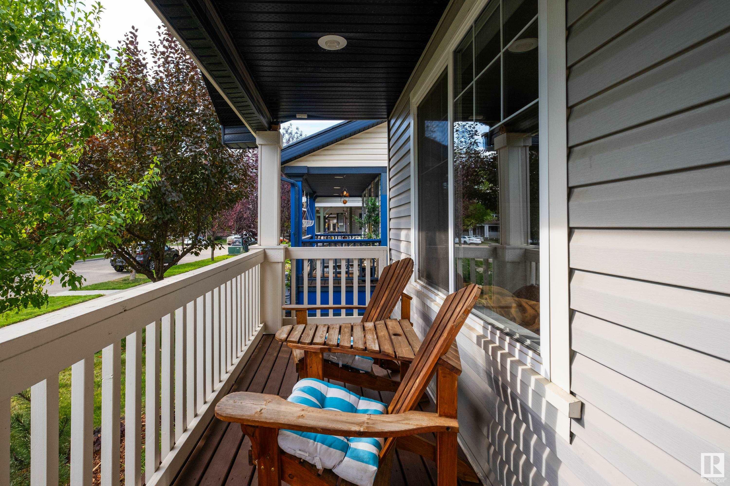 Photo de la propriété: 1810 121 Street SW AB T6W 1T5
