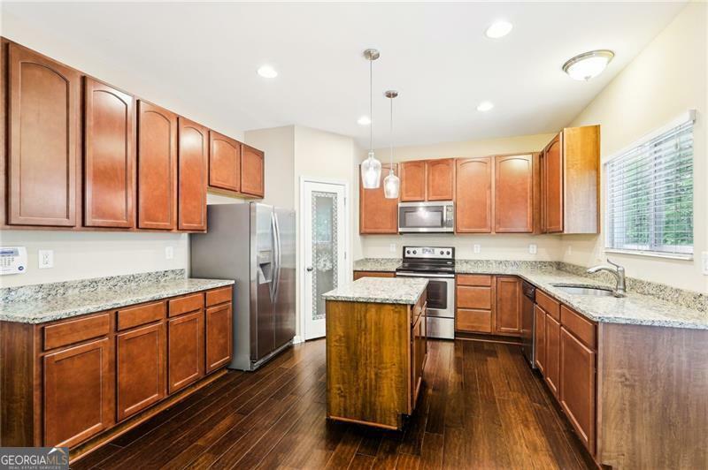 Property Photo: 1647 Shire Village Drive GA 30518