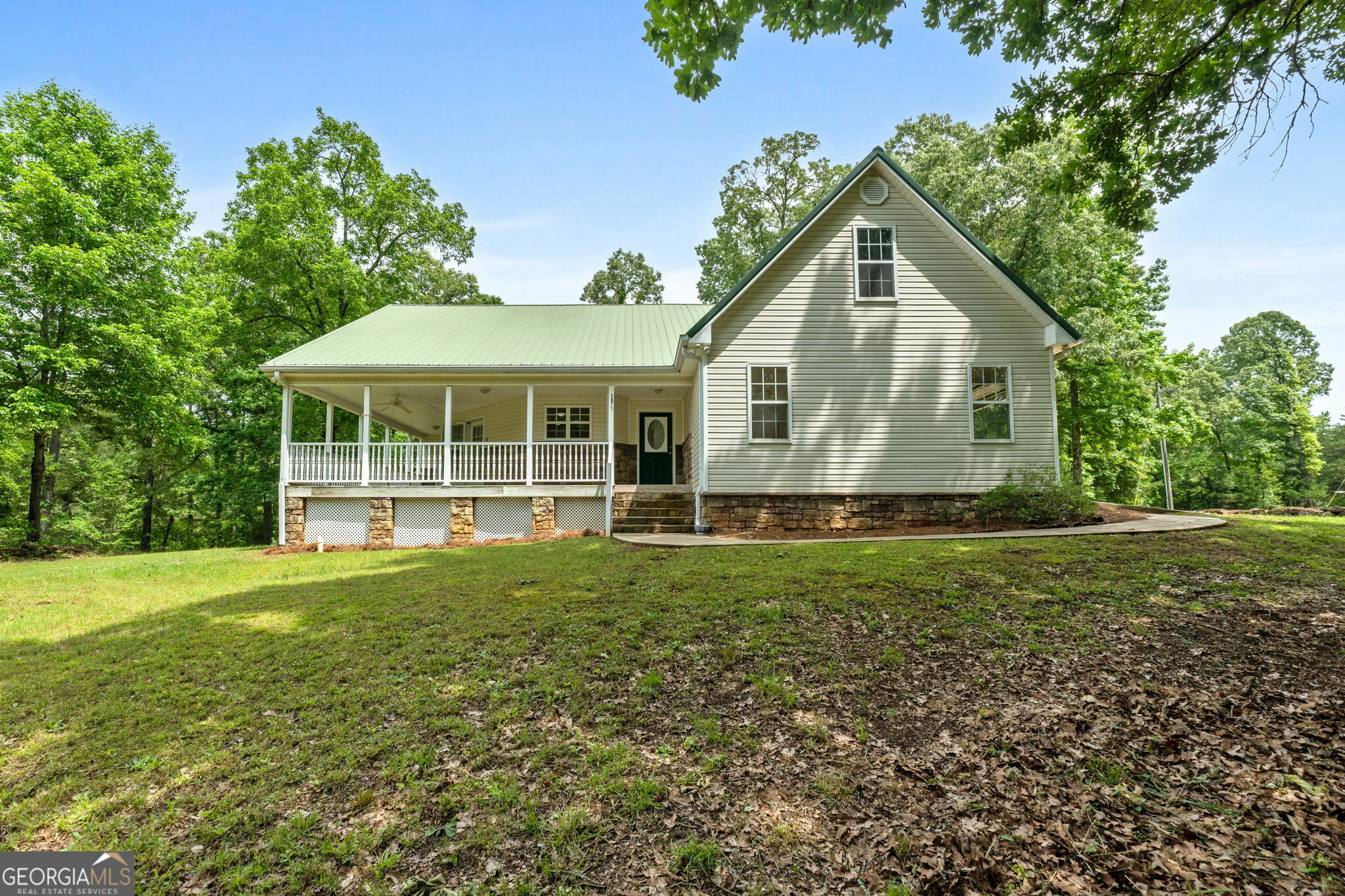 Property Photo: 204 Lunsford Road GA 30233
