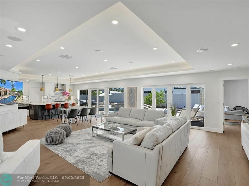Property Photo: 2590 NE 43rd St FL 33308