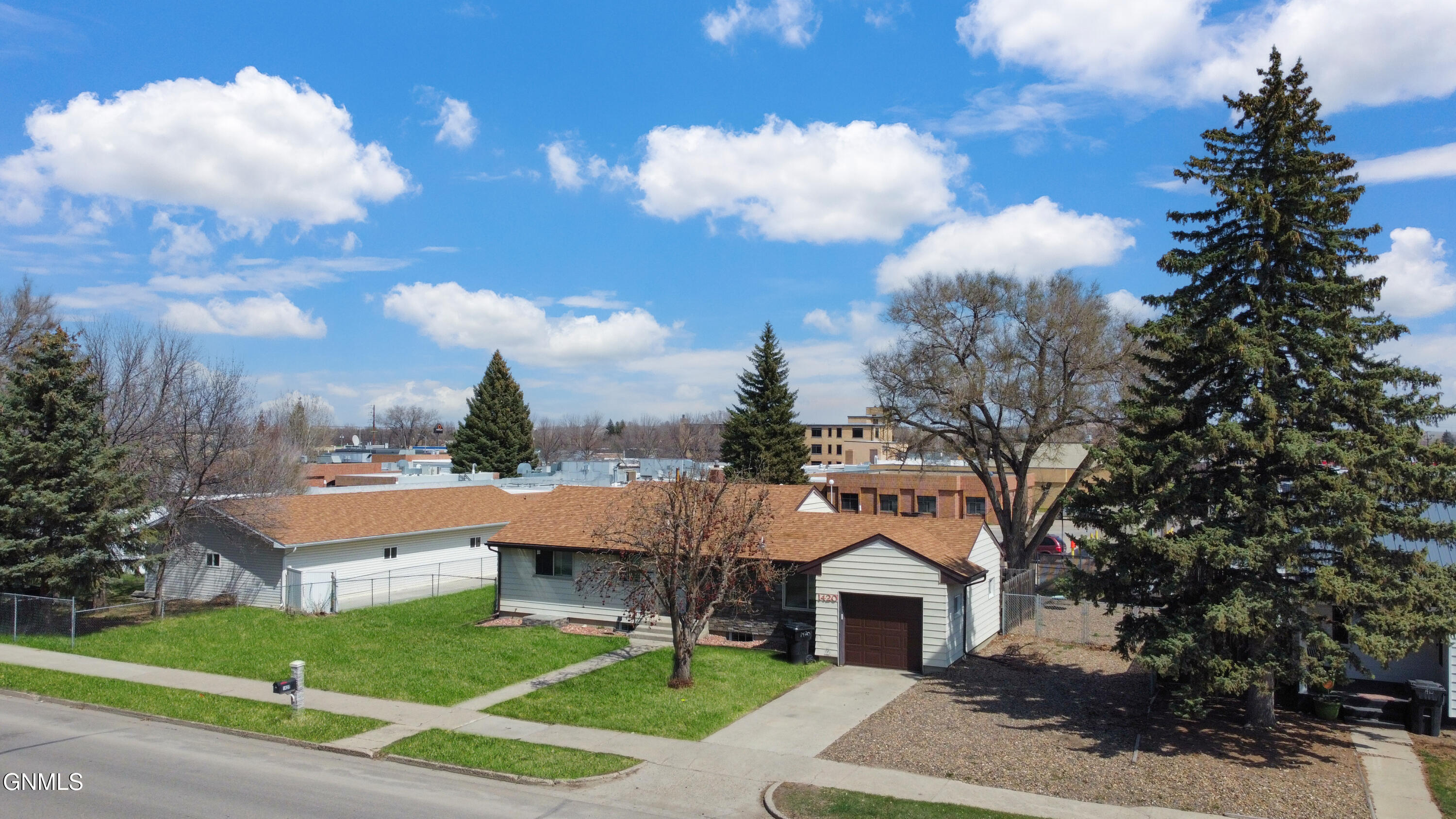 Property Photo:  1420 4th Avenue W  ND 58801 
