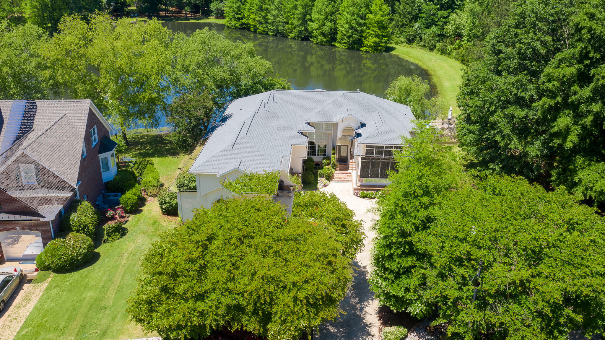 Property Photo: 107 Lake Pointe Ln MS 39759