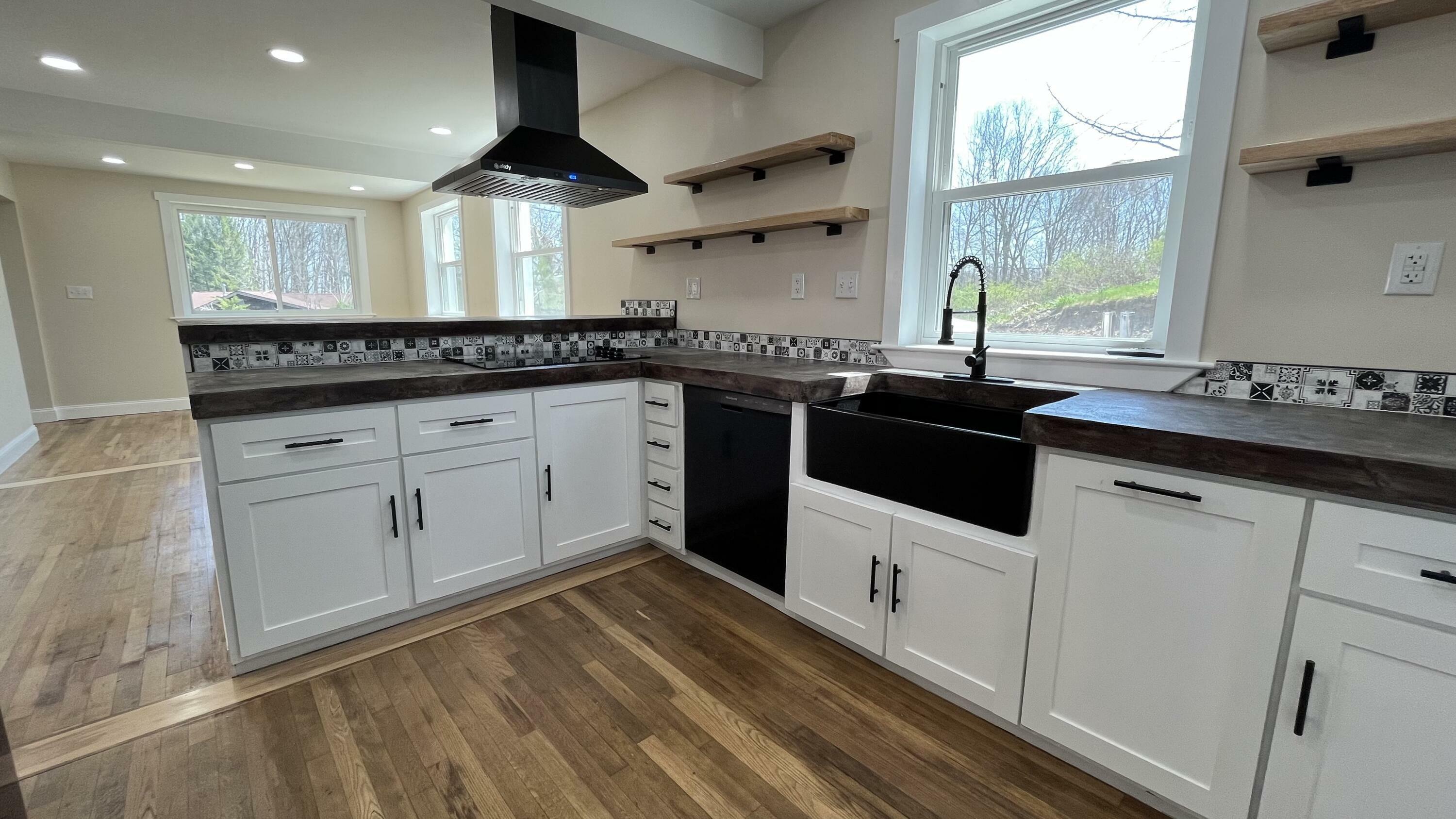 Property Photo: 39638 Midland Trl WV 25962