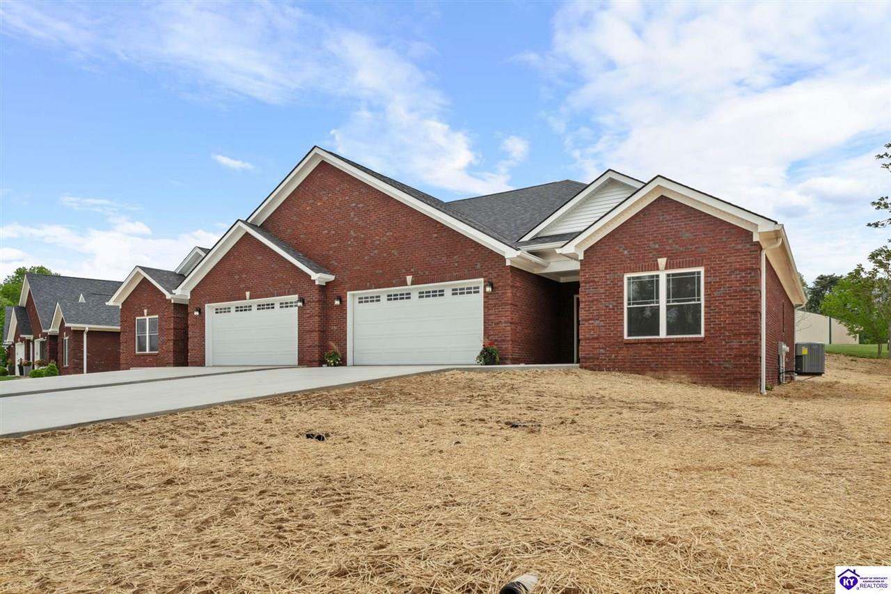 Property Photo: 294 B River Cliff Boulevard KY 40108