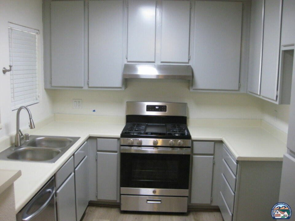 Property Photo: 1100 Rodeo Dr 737rd CA 92251