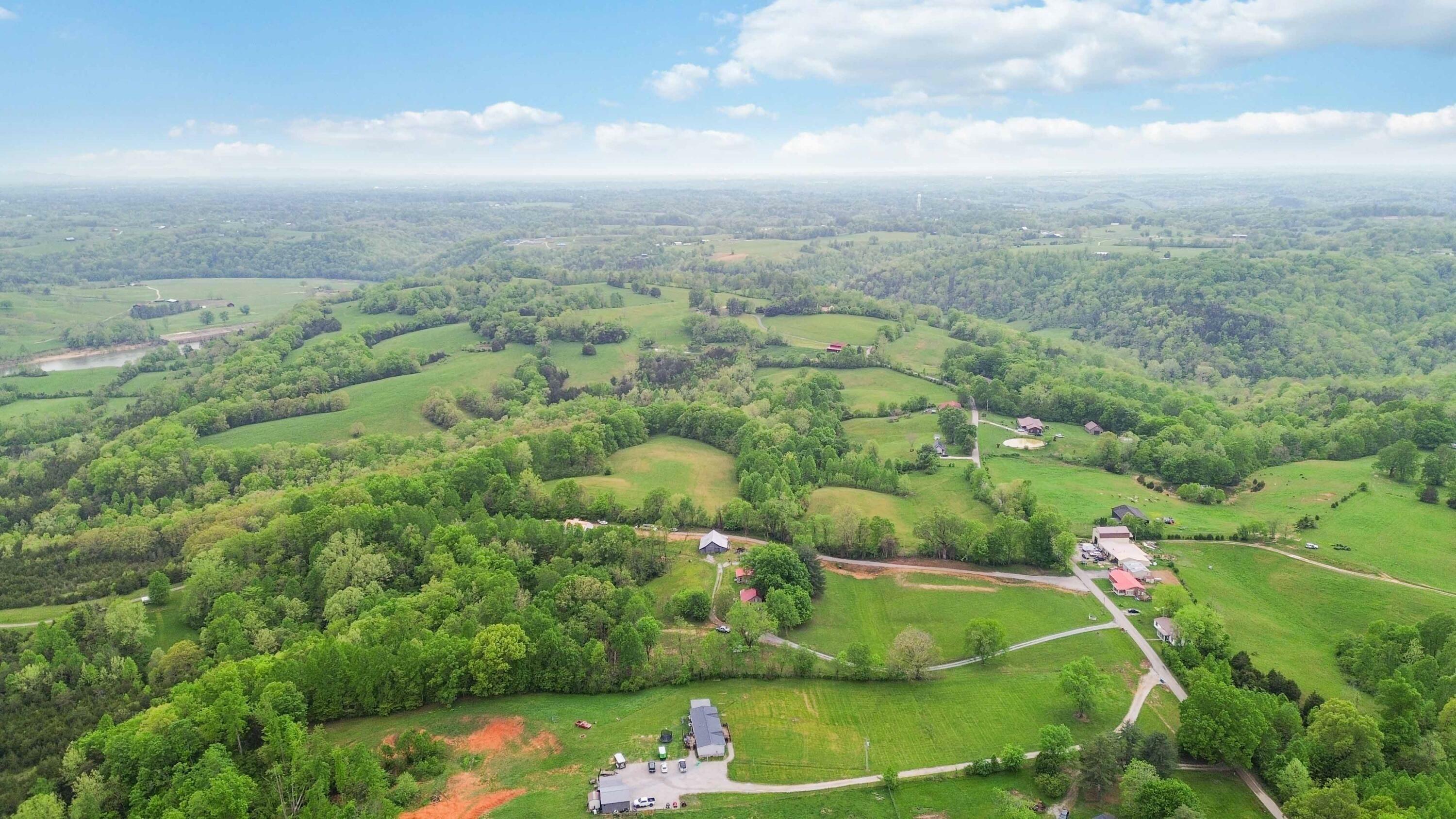 Property Photo: 999 Bend Road KY 40385