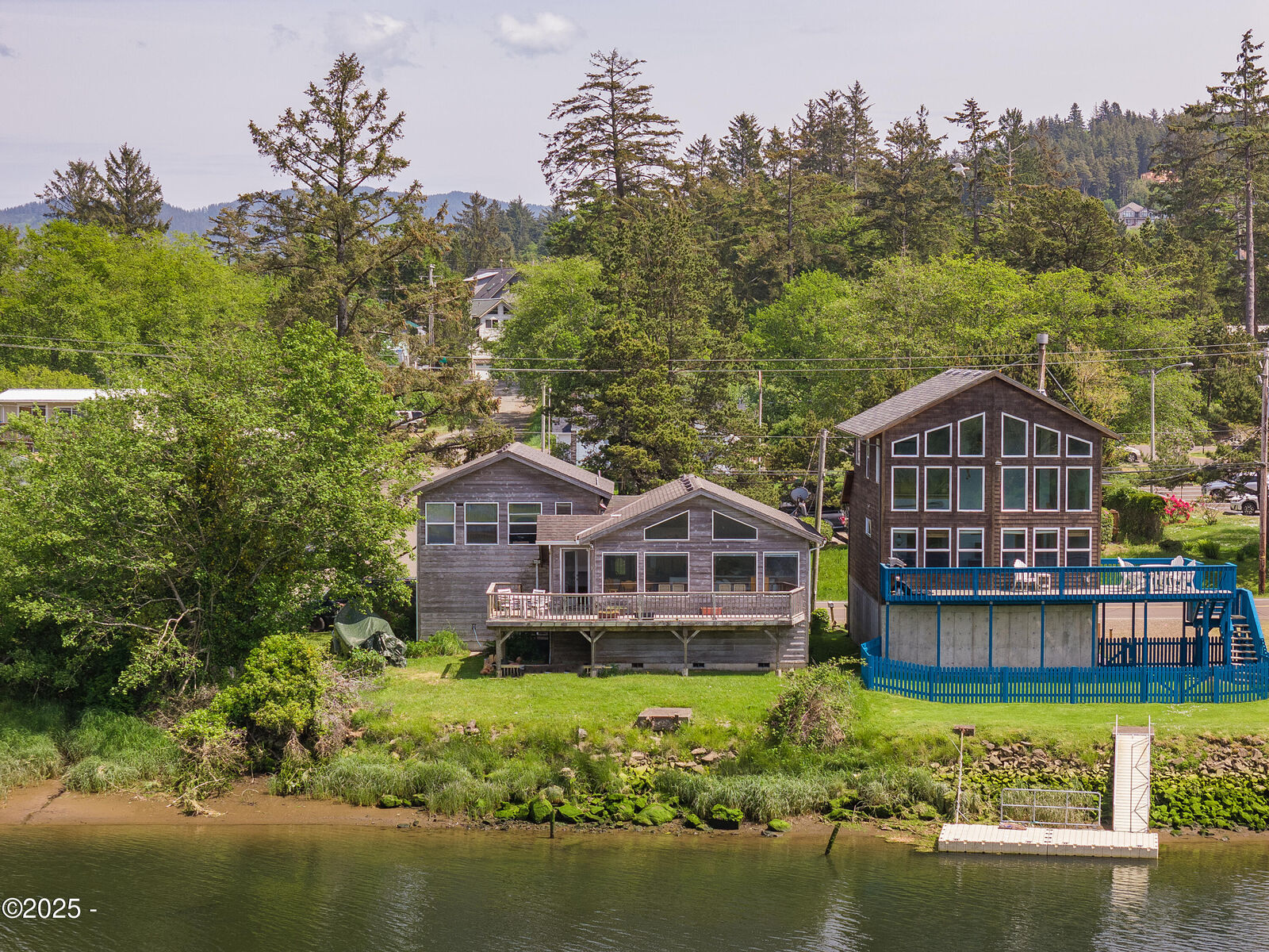 Property Photo: 34680 Brooten Road OR 97135