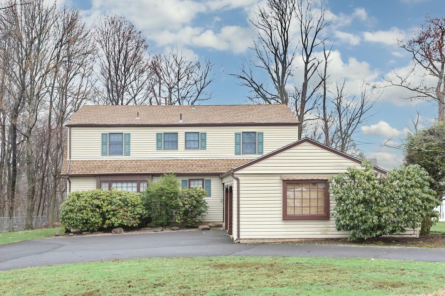16 Lancaster Drive  Suffern NY 10901 photo