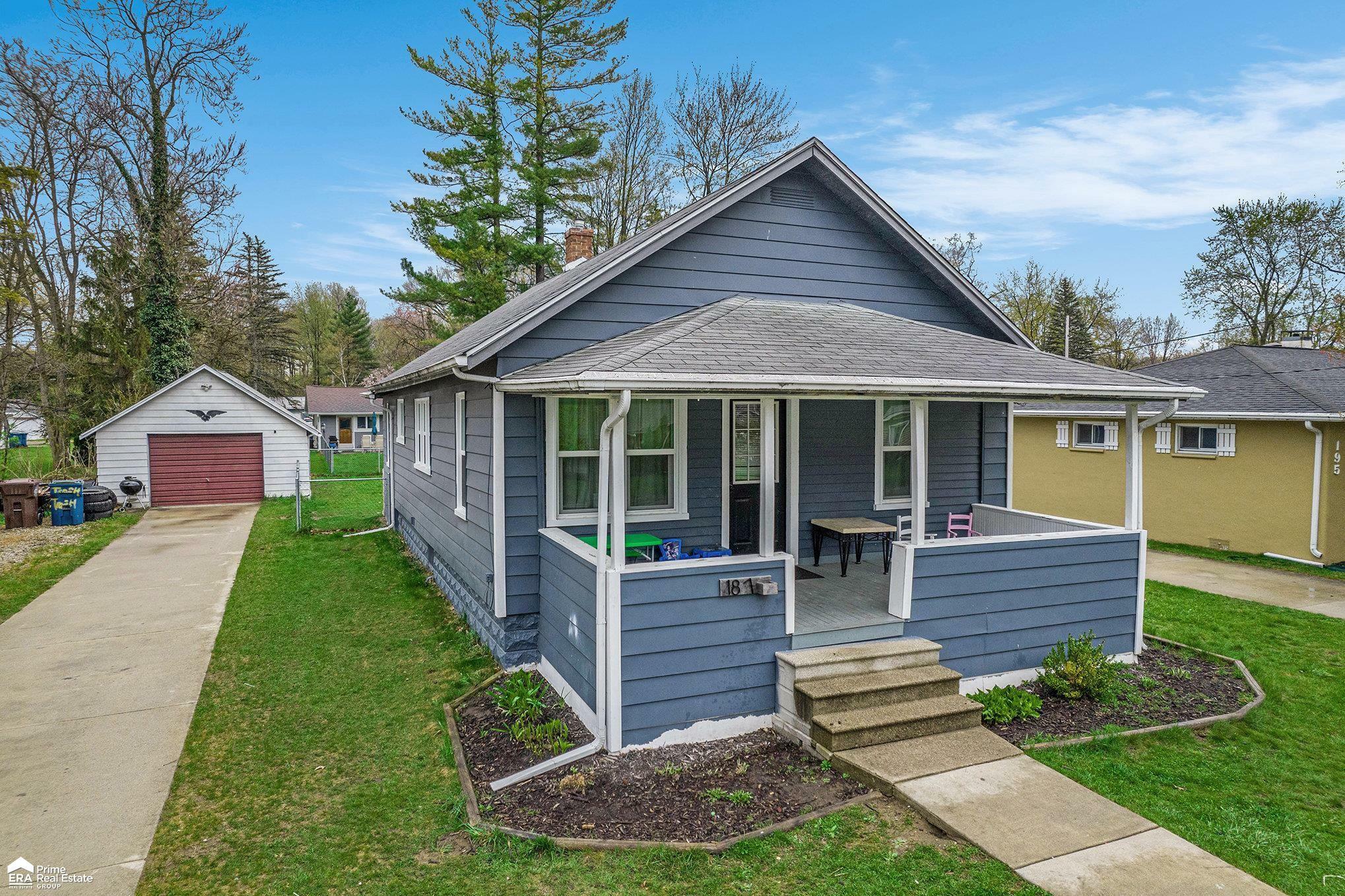 Property Photo: 187 S Saginaw Street MI 48457-9148