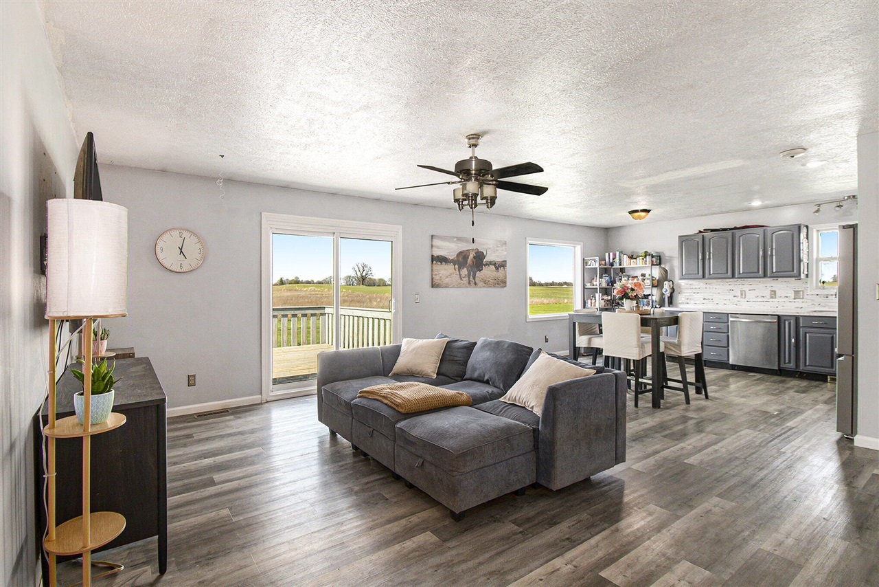 Property Photo: 6253 Mills Highway MI 48827-9027
