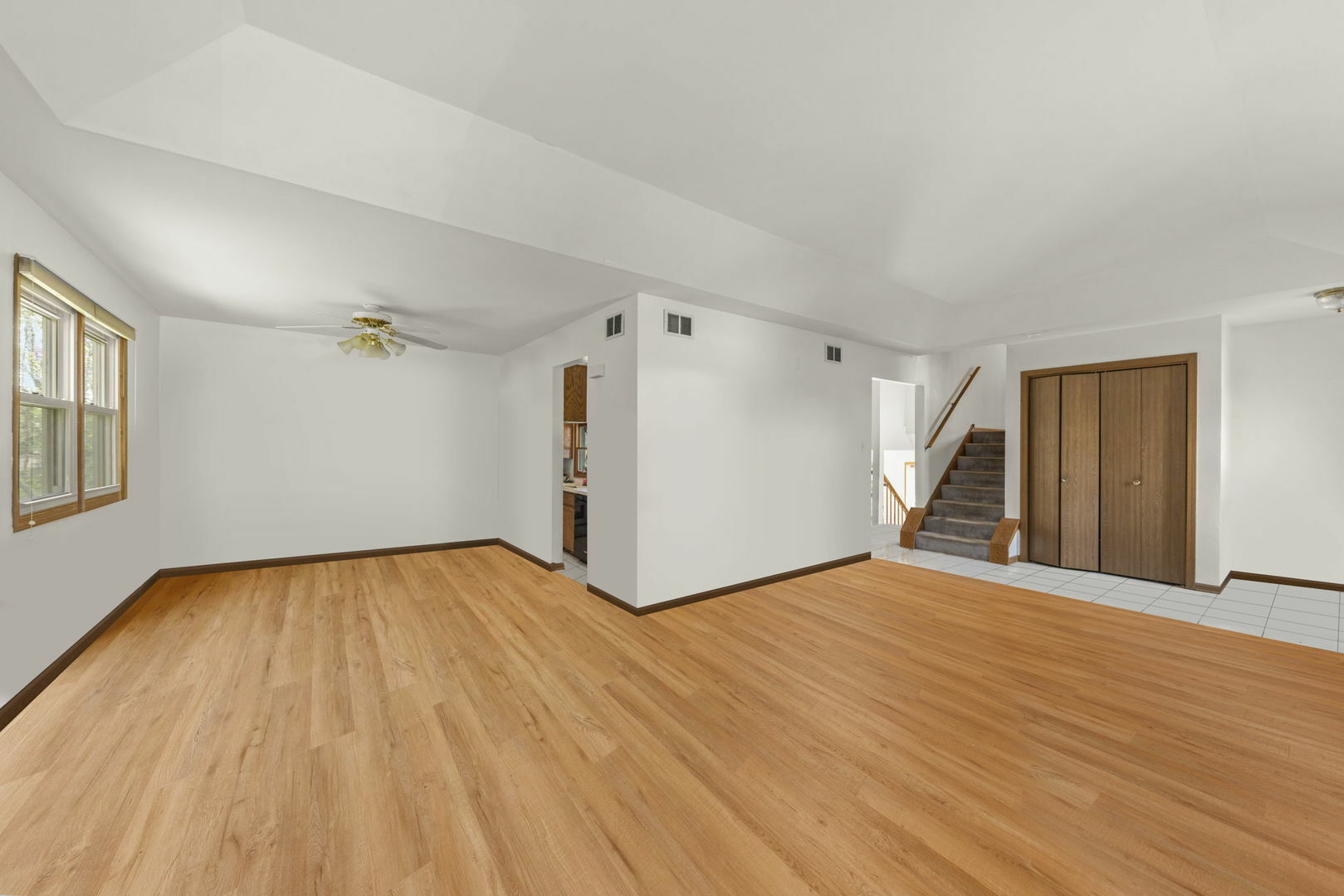 Property Photo:  210 E Circle Drive  IL 60451 